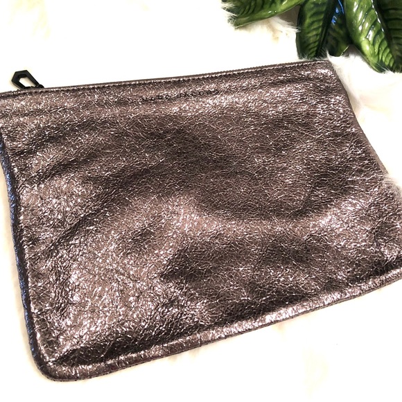 Marc Jacobs Handbags - Marc Jacobs
